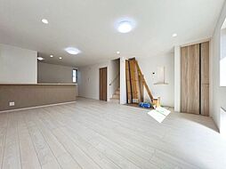 緑豊かな環境に佇む癒しのマイホーム
