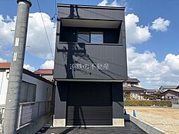 曳馬5丁目戸建てガレージハウス 1