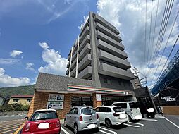 T-HOUSE