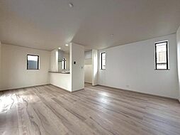 鶴見区下末吉6丁目　新築一戸建て　B号棟