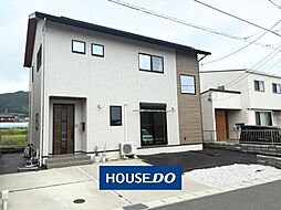 ファーストホーム様施工のお家です。築浅です下松市末武上