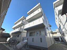 Pleasant Court