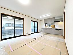 日高市高萩東1丁目　戸建て