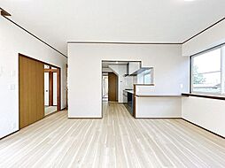 日高市大字下鹿山　戸建て