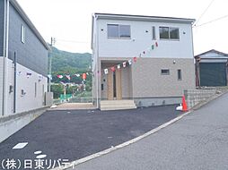 安佐北区亀山8丁目　1