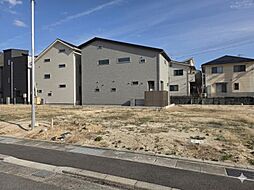 呉市広中新開3丁目　5