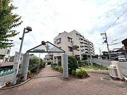 少女の赤い帽子泉北深井