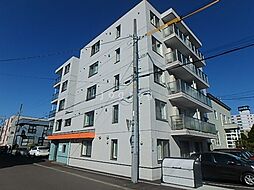 イー・ウォール　ヒロ 303