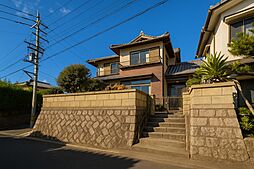 奈良市あやめ池北３丁目の一戸建て