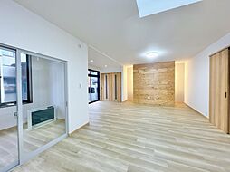 新潟市西区五十嵐中島5丁目　戸建て