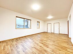 新潟市西区浦山4丁目　戸建て