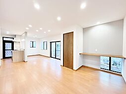 新潟市西区小新西3丁目　戸建て