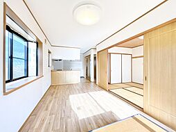 新潟市西区善久　戸建て