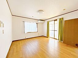 富里市新中沢　戸建て