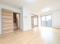 足立区六木２丁目 中古戸建て