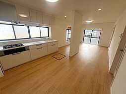 石巻市流留字家の前