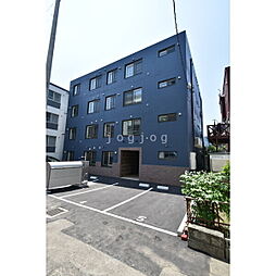 セフィーロ・ピラケシ