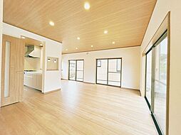 富士宮市安居山　戸建て