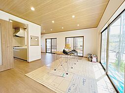 富士宮市安居山　戸建て