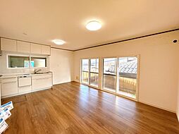 東広島市黒瀬楢原北3丁目　戸建て