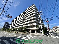 ファミール市川ガーデンプラザ・イースト