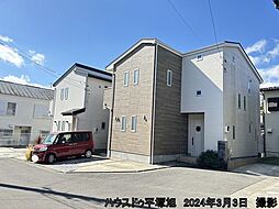 平塚市出縄　築浅美麗なデザイナーズ住宅