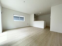 〜インナーバルコニー仕様/制震住宅〜長井１丁目新築戸建 ２号棟