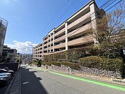 D’ レスティア植物園