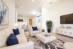 名東区神里二丁目戸建「築浅」×「並列駐車場2台分」