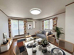 横浜市金沢区富岡東一丁目