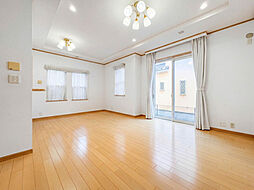 緑区三保町4LDKS (書斎付)  地下車庫付戸建