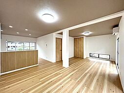 川西市湯山台2丁目　戸建て
