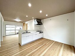 川西市湯山台2丁目　戸建て