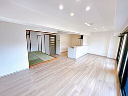 サンシティ桂坂ロイヤル参番館 222