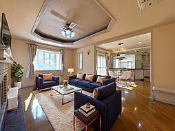 地下室のある邸宅