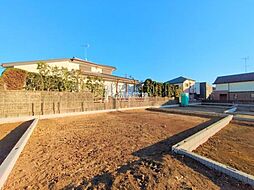 横浜市瀬谷区本郷1丁目64番　J号棟