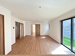 横浜市港南区下永谷5丁目2009番 A号棟