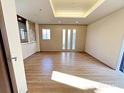 府中市四谷4丁目　2号棟