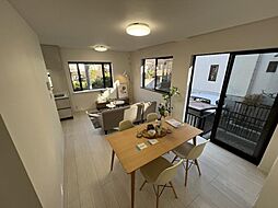 多摩市連光寺3丁目 中古戸建