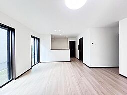 安行小山　1号棟