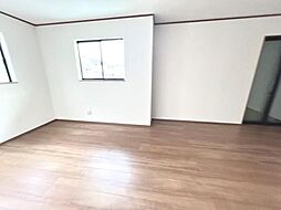 川口市赤井　J号棟