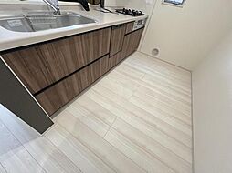 川口市上青木西　2号棟