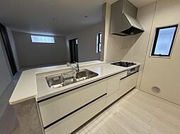 川口市鳩ケ谷本町　2号棟