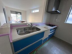 川口市安行領根岸1287番　1-A号棟