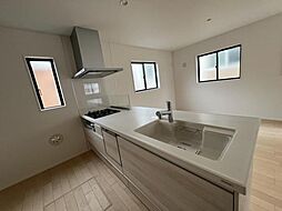 川口市中青木306　3棟　2号棟