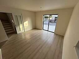 草加市西町1024番　B号棟