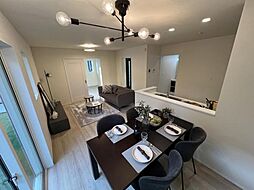 草加市長栄3丁目27番　A号棟