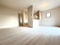 見沼区堀崎町　3号棟