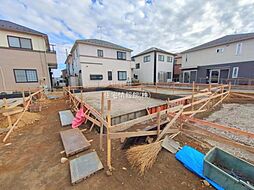 越谷市花田4丁目12番　D号棟