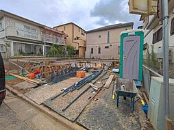 越谷市大房1160番　A号棟
